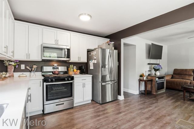 19411 Antago Street, Livonia, MI 48152