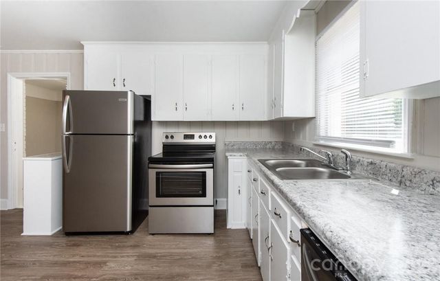 2517 Heywood Avenue, Charlotte, NC 28208