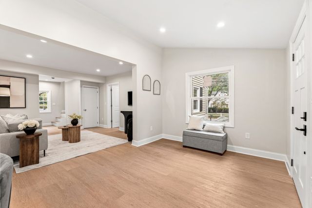 622 Textile Ave, Dracut, MA 01826