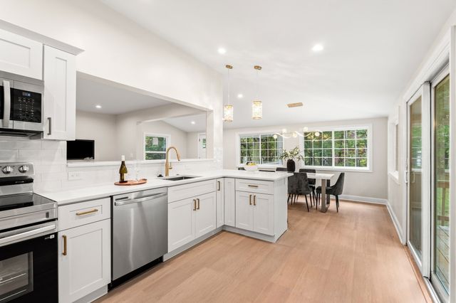 622 Textile Ave, Dracut, MA 01826