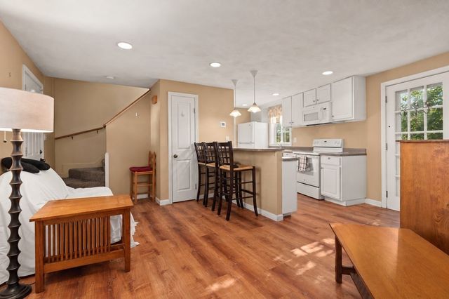 57 Hillcrest St, Waltham, MA 02451