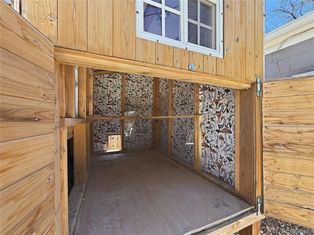 3250 Dexter Street, Denver, CO 80207