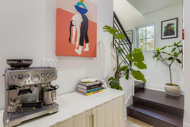 1213 Eleanor ST B, Austin, TX 78721