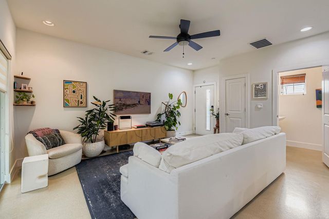 1213 Eleanor ST B, Austin, TX 78721