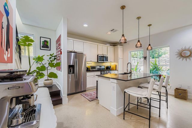 1213 Eleanor ST B, Austin, TX 78721