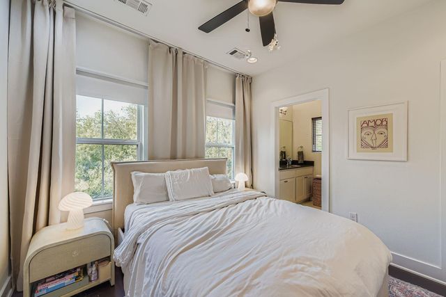 1213 Eleanor ST B, Austin, TX 78721