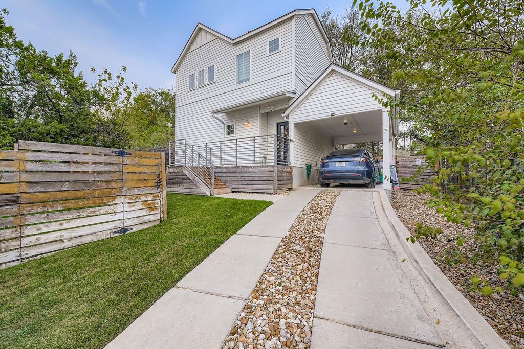 1213 Eleanor ST B, Austin, TX 78721