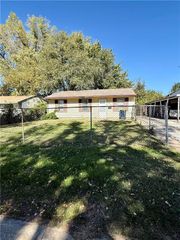 5622 E 39th Street, Kansas City, MO 64128