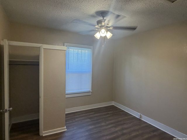 1015 Saint James, San Antonio, TX 78202