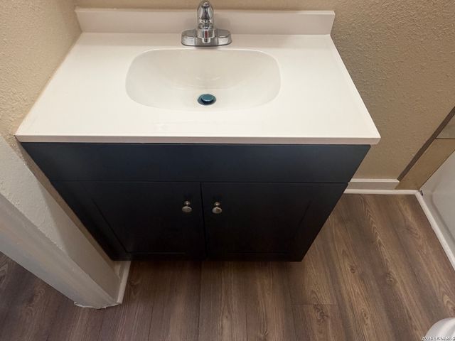 1015 Saint James, San Antonio, TX 78202