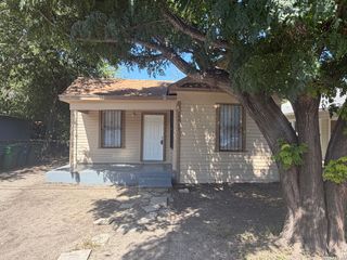 1015 Saint James, San Antonio, TX 78202