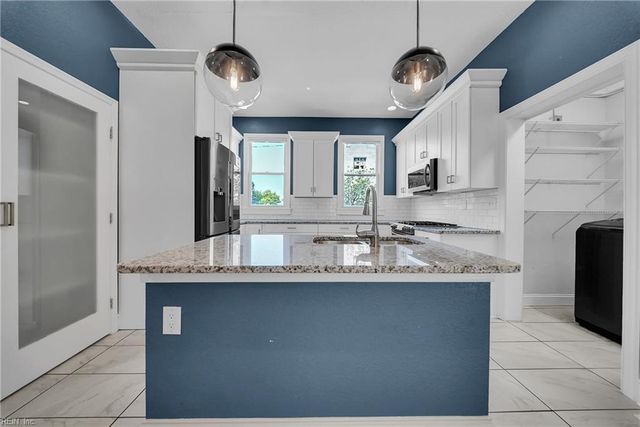 238 W 33rd ST, Norfolk, VA 23504