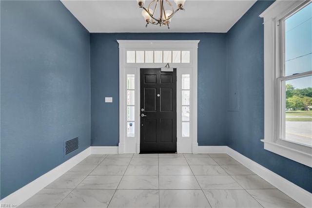 238 W 33rd ST, Norfolk, VA 23504