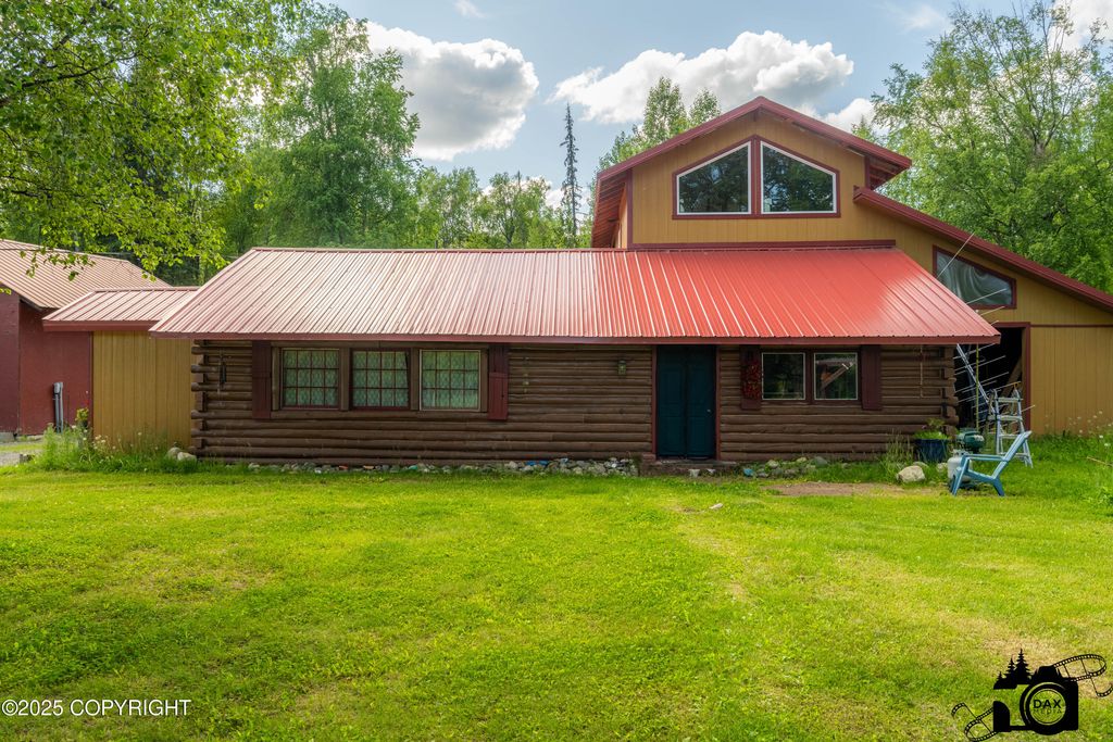 22764 S Kula Road, Trapper Creek, AK 99683
