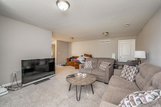 5286-5288 N Cypress St, Bel Aire, KS 67226