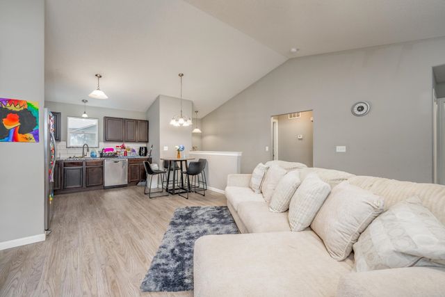 5286-5288 N Cypress St, Bel Aire, KS 67226