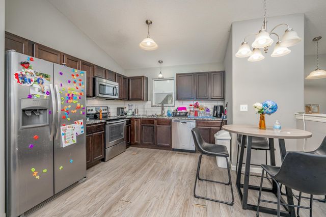 5286-5288 N Cypress St, Bel Aire, KS 67226