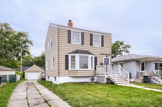 17948 Henry Street, Lansing, IL 60438