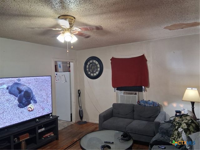 602 Brook Drive, Killeen, TX 76541