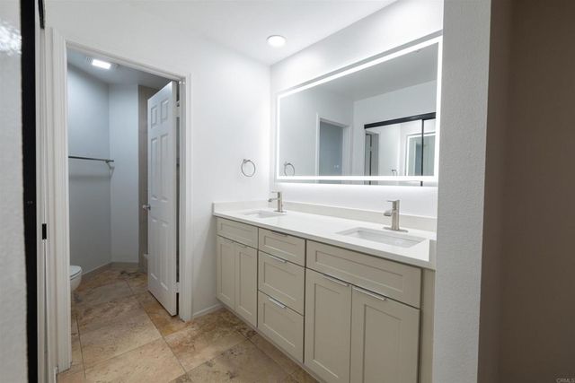 400 N Pacific St 111, Oceanside, CA 92054