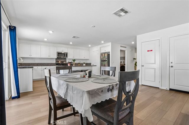 1948 Earp Way, Hemet, CA 92545