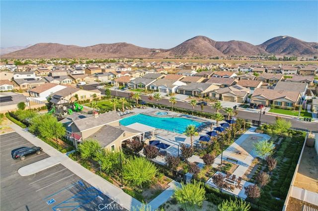 1948 Earp Way, Hemet, CA 92545
