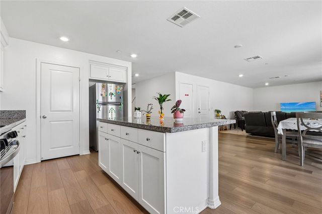 1948 Earp Way, Hemet, CA 92545