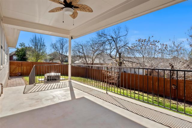 601 Red Hawk DR, Leander, TX 78641