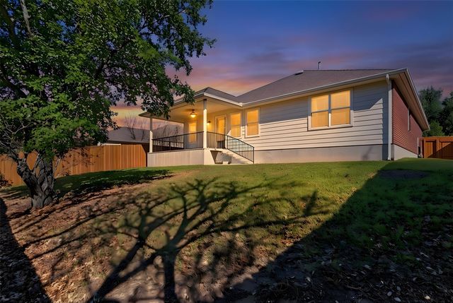 601 Red Hawk DR, Leander, TX 78641