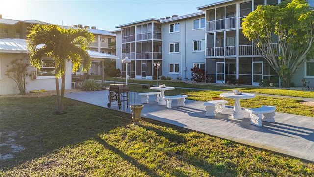 649 TAMIAMI TRAIL S 112, Venice, FL 34285