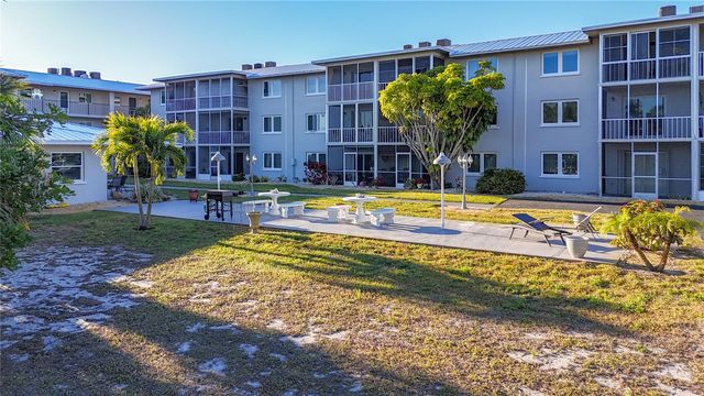 649 TAMIAMI TRAIL S 112, Venice, FL 34285