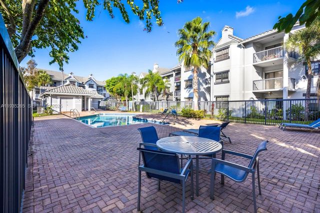 11225 W Atlantic Blvd 204, Coral Springs, FL 33071