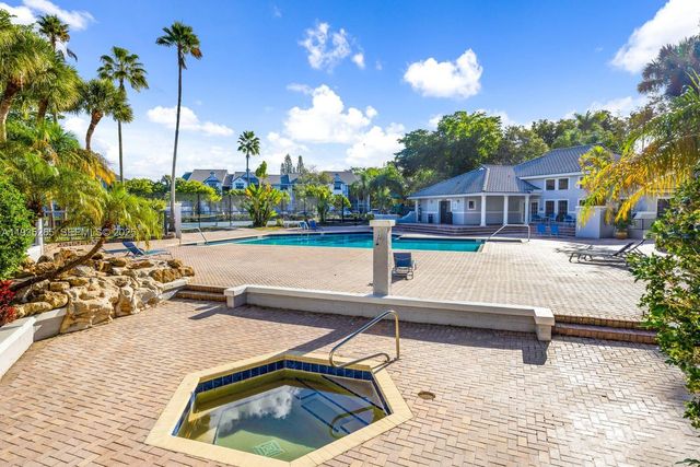 11225 W Atlantic Blvd 204, Coral Springs, FL 33071