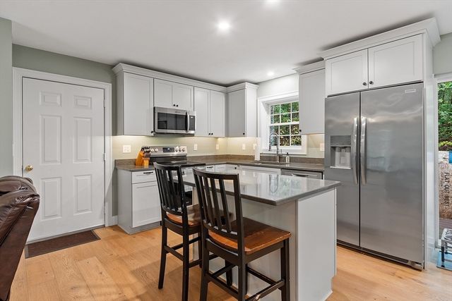 35 Hillside Dr, Winchendon, MA 01475