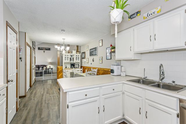 5431 S Sycamore Ave, Wichita, KS 67217