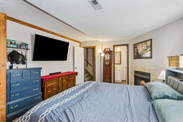 5431 S Sycamore Ave, Wichita, KS 67217