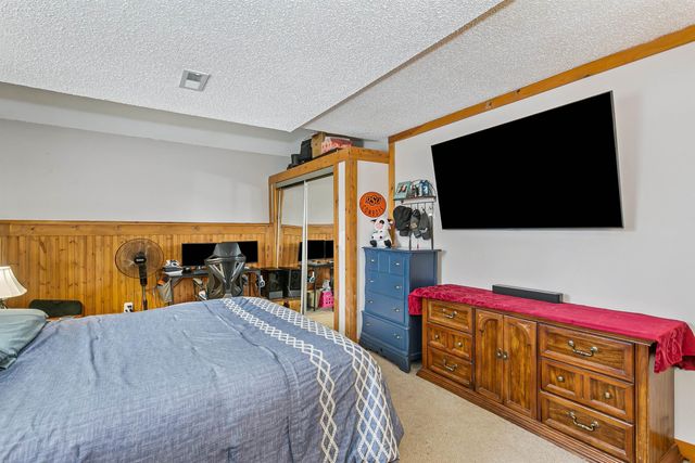 5431 S Sycamore Ave, Wichita, KS 67217