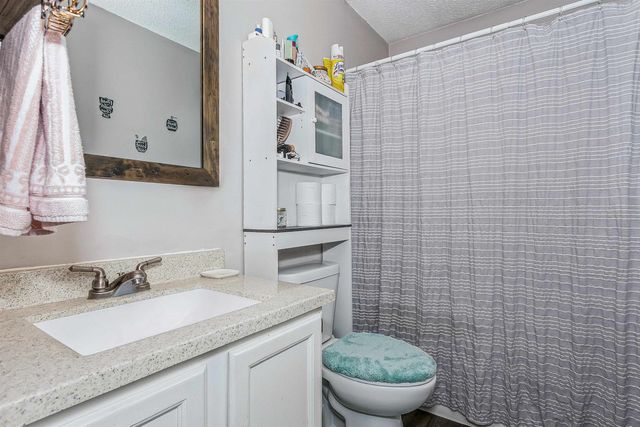 5431 S Sycamore Ave, Wichita, KS 67217