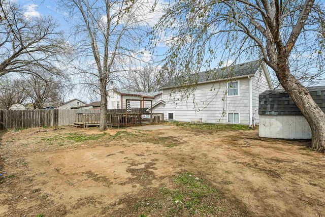 5431 S Sycamore Ave, Wichita, KS 67217