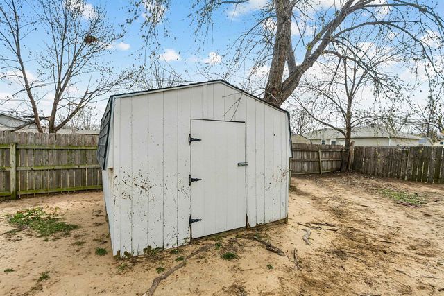 5431 S Sycamore Ave, Wichita, KS 67217