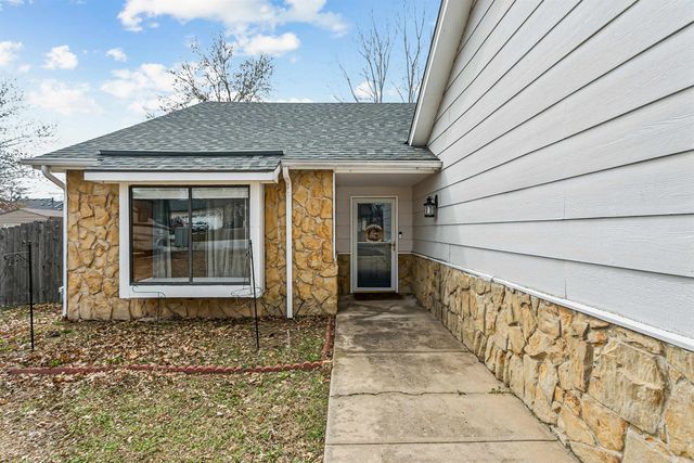 5431 S Sycamore Ave, Wichita, KS 67217