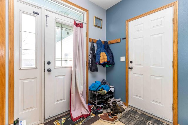 790 Lakeridge Drive, West Fargo, ND 58078