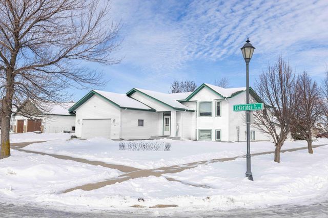 790 Lakeridge Drive, West Fargo, ND 58078