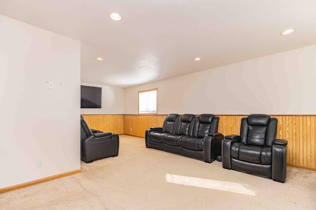 790 Lakeridge Drive, West Fargo, ND 58078