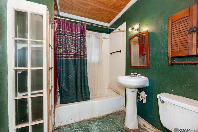 319 Heathstone Drive, Baton Rouge, LA 70806