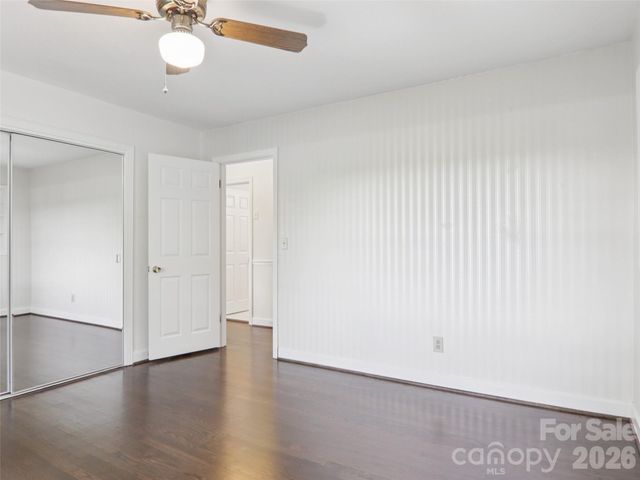 927 Ladson Road, Mills River, NC 28759