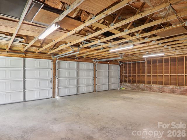 927 Ladson Road, Mills River, NC 28759