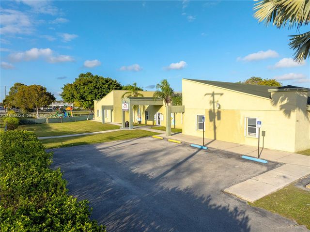 1200 NE 8th Street, Homestead, FL 33033