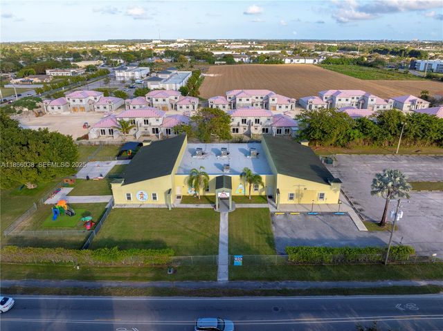1200 NE 8th Street, Homestead, FL 33033