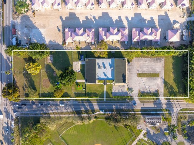 1200 NE 8th Street, Homestead, FL 33033